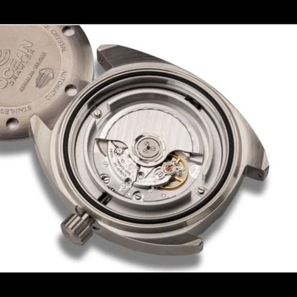 Ocean Crawler Diver GMT Watch Sapphire Crystal 44m - Picture 9 of 9